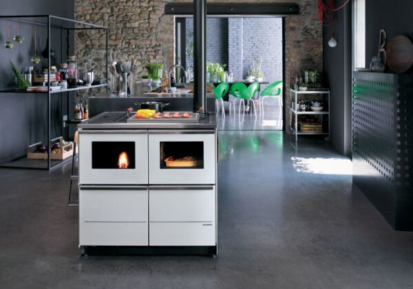 Cucina a pellet PALAZZETTI modello BELLA IDRO con forno 15 - 20 kW