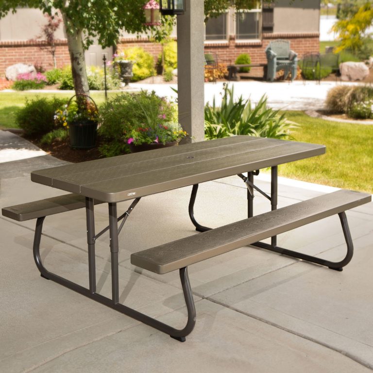 Tavolo con piano in pvc polietilene LOSA modello TAVOLO PICNIC 183x145x74 cm