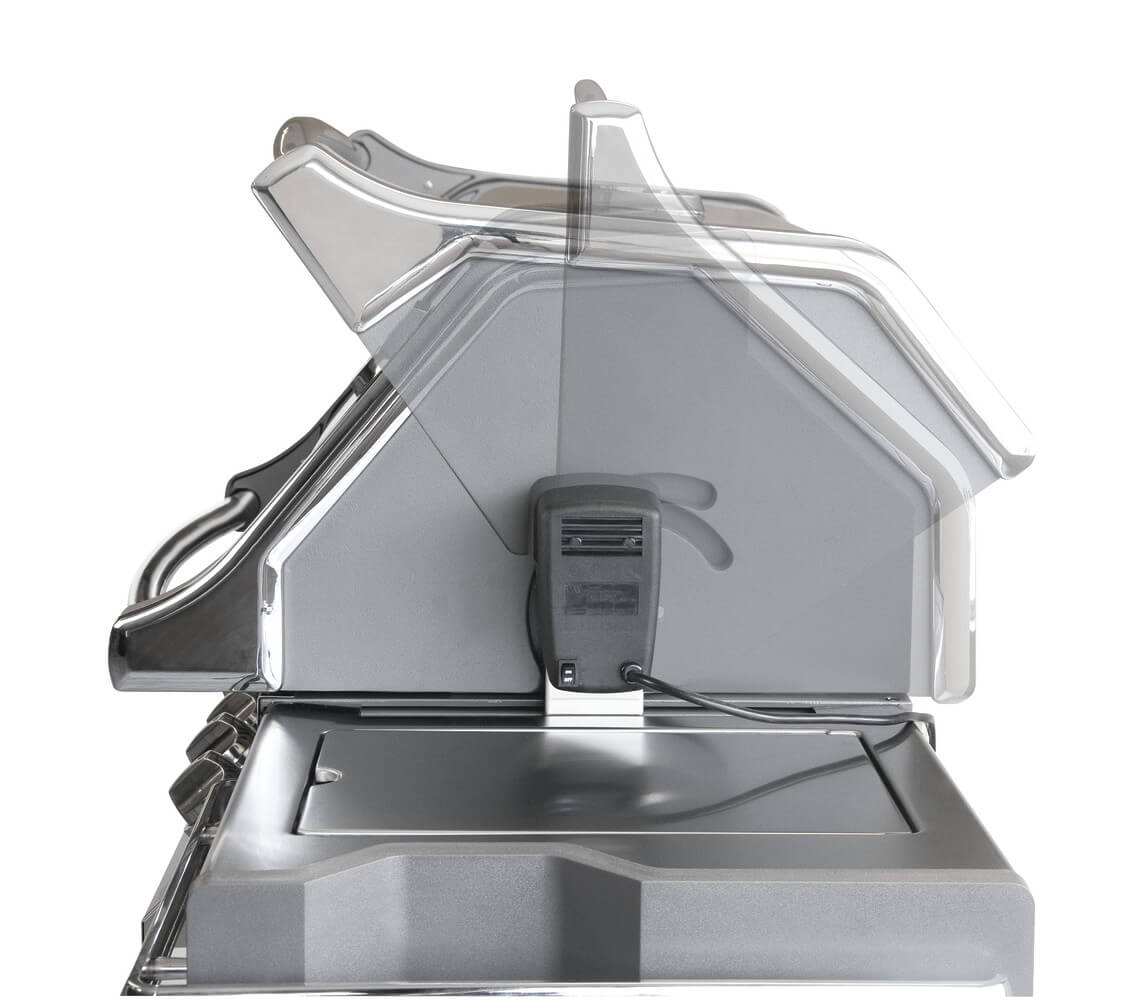 NAPOLEON Prestige Pro™ 665 RB Built-in Gas Barbecue - Image 3