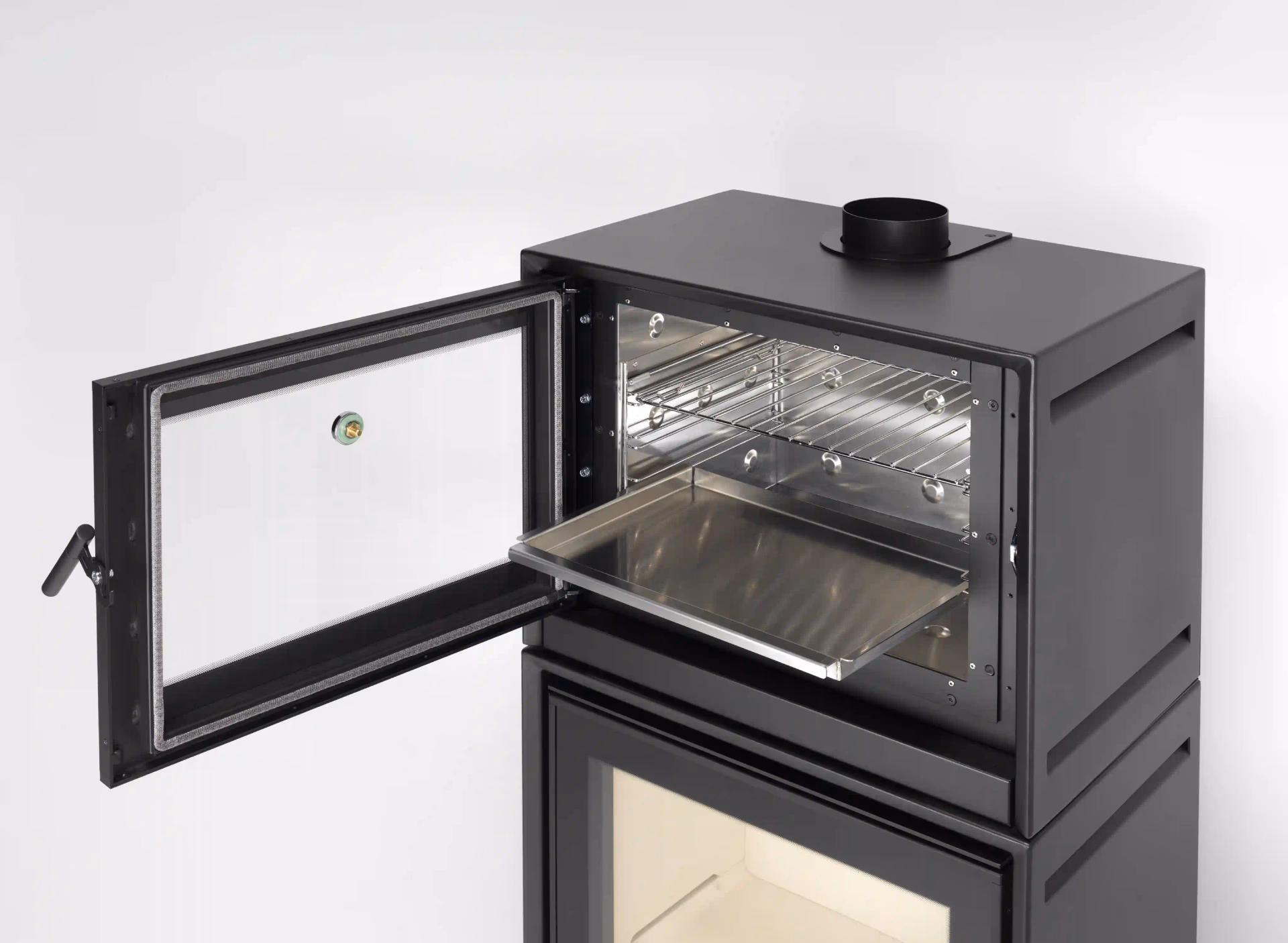 KLOVER wood-burning stove with oven model KUOKI - Image 2