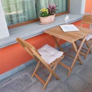 Set tavolo 2 sedie in legno LOSA modello BISTROT 60x60x72 cm