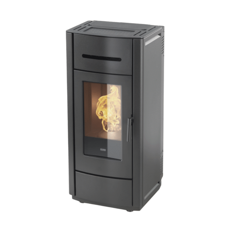 Stufa a pellet ventilata KLOVER modello KROS 8.2 kW