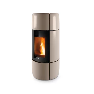 Stufa a pellet MCZ modello CURVE AIR MATIC 8 CORE UP