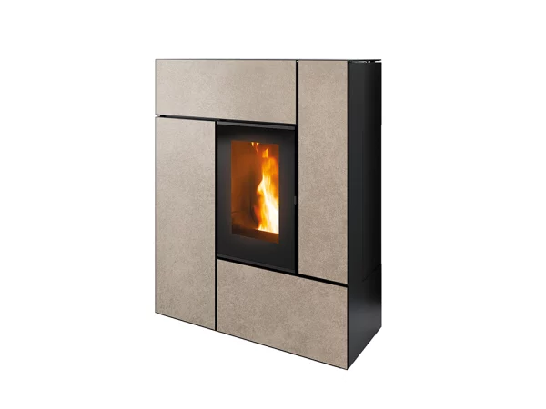 Stufa a pellet MCZ modello FELL C. AIR MATIC 12 CORE R e UP