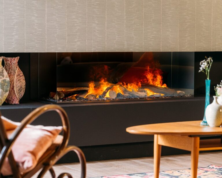 Caminetto elettrico MAISON FIRE modello ELECHARME LINEAR TRIFACCIALE 1300-400
