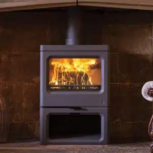 Stufa classica a legna CHARNWOOD modello Skye 7 11kW