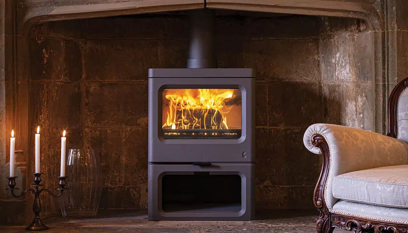 Stufa classica a legna CHARNWOOD modello Skye 7 11kW