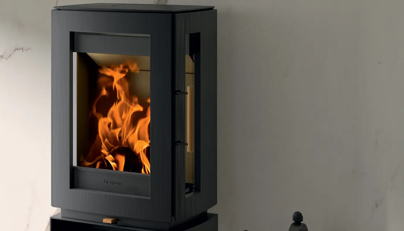 Stufa contemporanea a legna HERGOM modello GLOW 5S - immagine 8